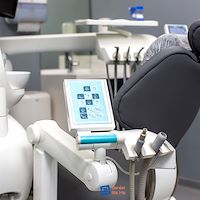 خدمات تعمیر برد دستگاه های دندان پزشکی - بردت با ما